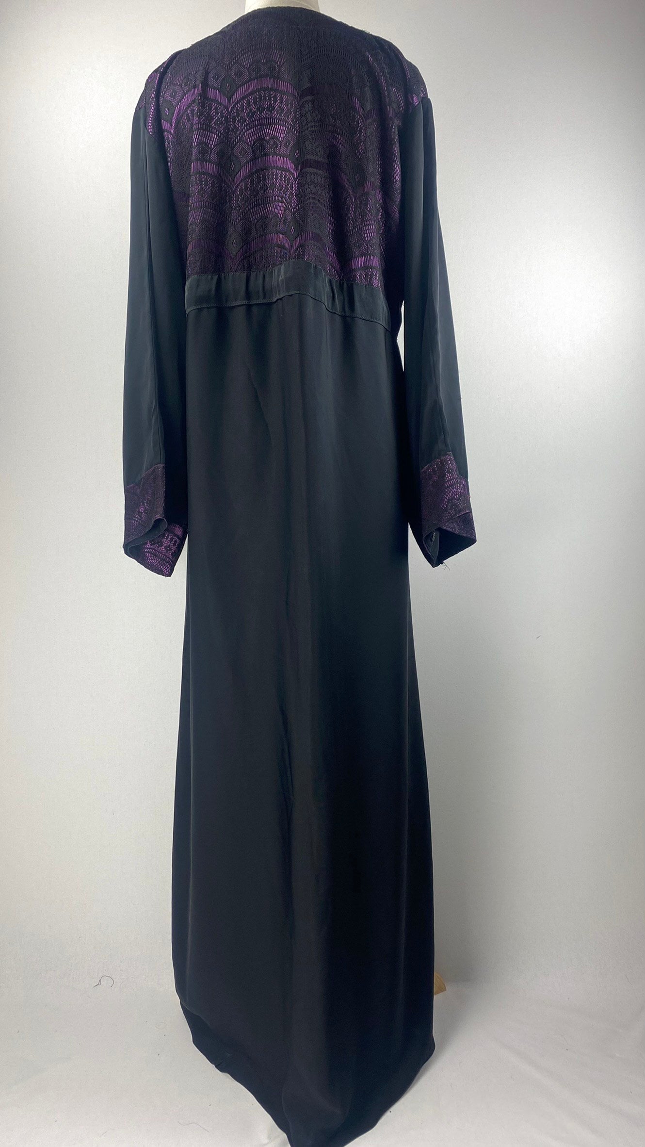 Long Sleeve Closed Abaya with Lace, Black/Purple