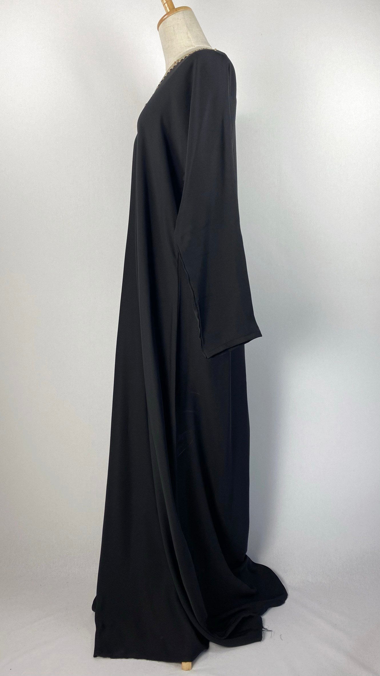 Long Sleeve Closed Abaya with Pearl Detail, Black