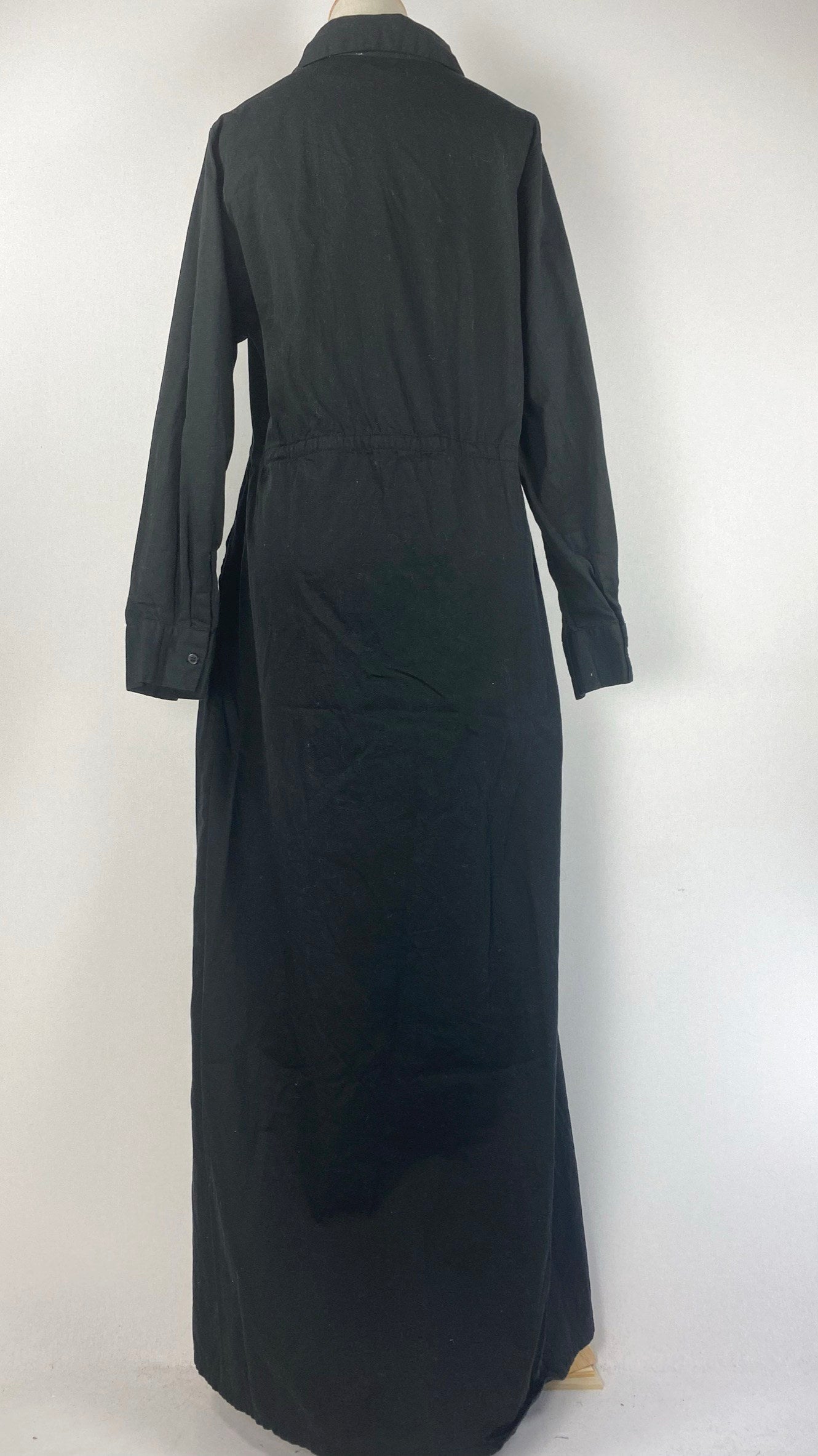 Long Sleeve Cinched Waist Maxi Dress, Black