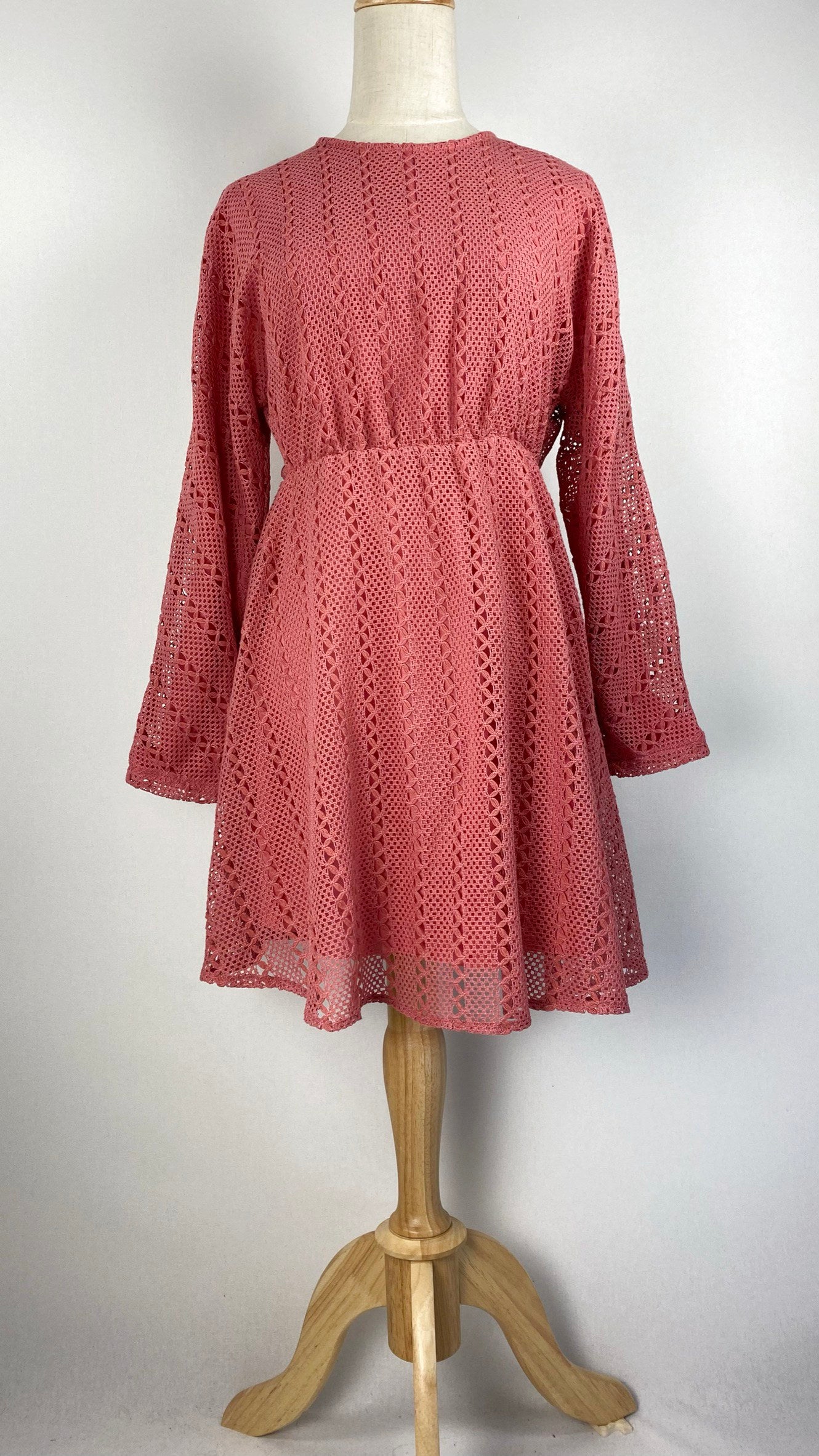 Long Sleeve Cinched Waist Knee Length Dress, Pink