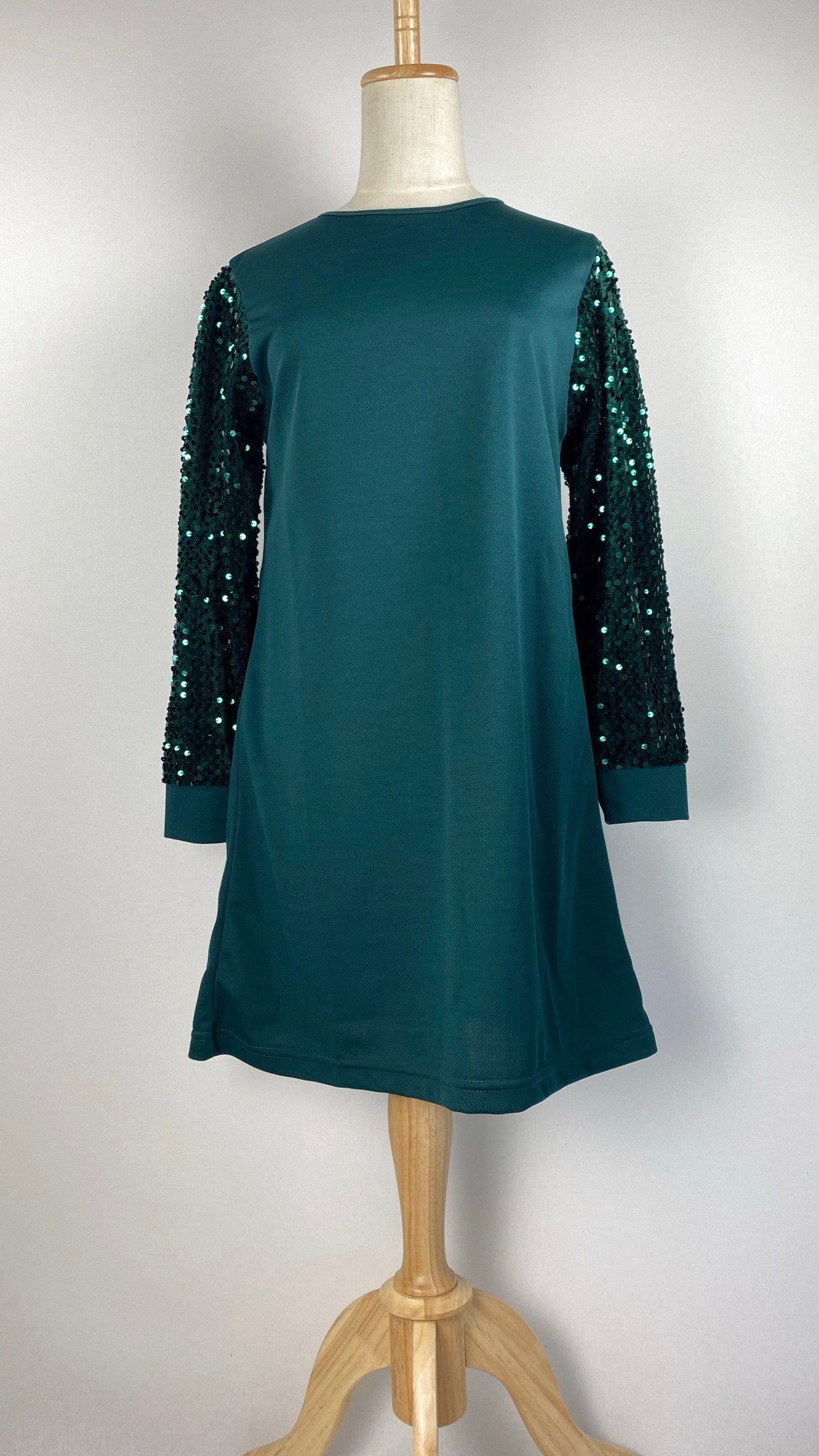 Long Sleeve Knee Length Top with Sequins, Green